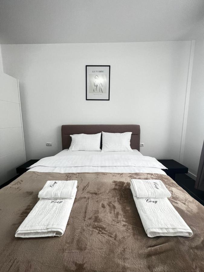 Marvellous Aparthotel With Master Apartments Сучава Екстер'єр фото