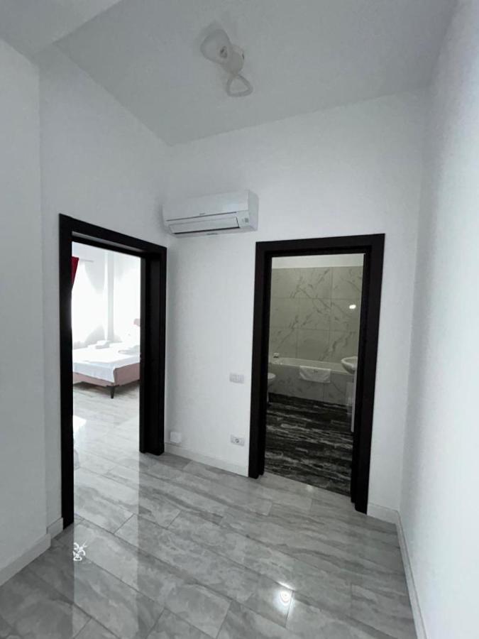Marvellous Aparthotel With Master Apartments Сучава Екстер'єр фото