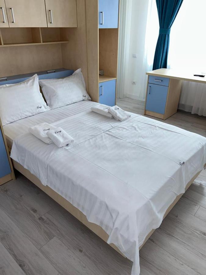 Marvellous Aparthotel With Master Apartments Сучава Екстер'єр фото